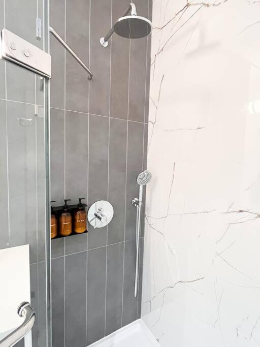 New Beautiful Modern One Bedroom Apt In Brooklyn At Rem-Casa نيو يورك المظهر الخارجي الصورة